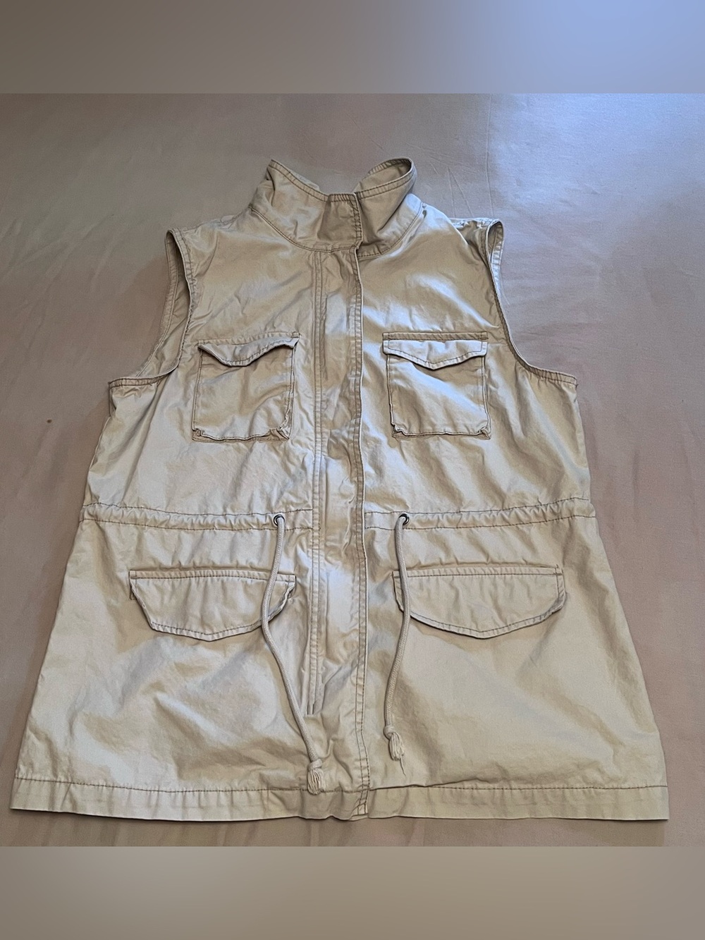 Old Navy Woman’s Beige Outdoor Military Style Utility Vest